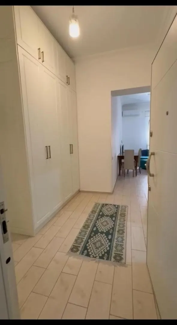 Rona Apartments 0*, Τίρανα